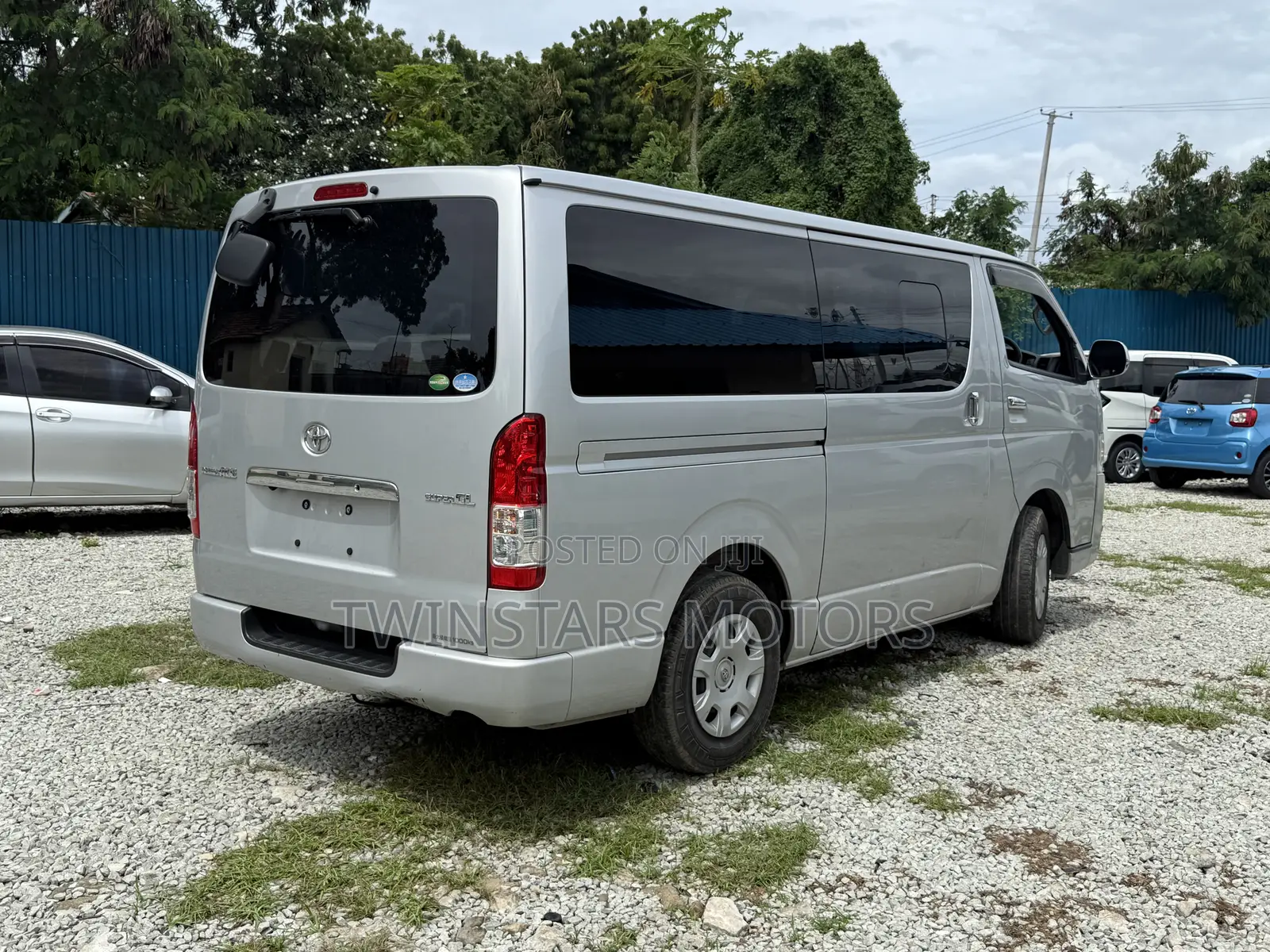 Toyota HiAce 2019 Silver