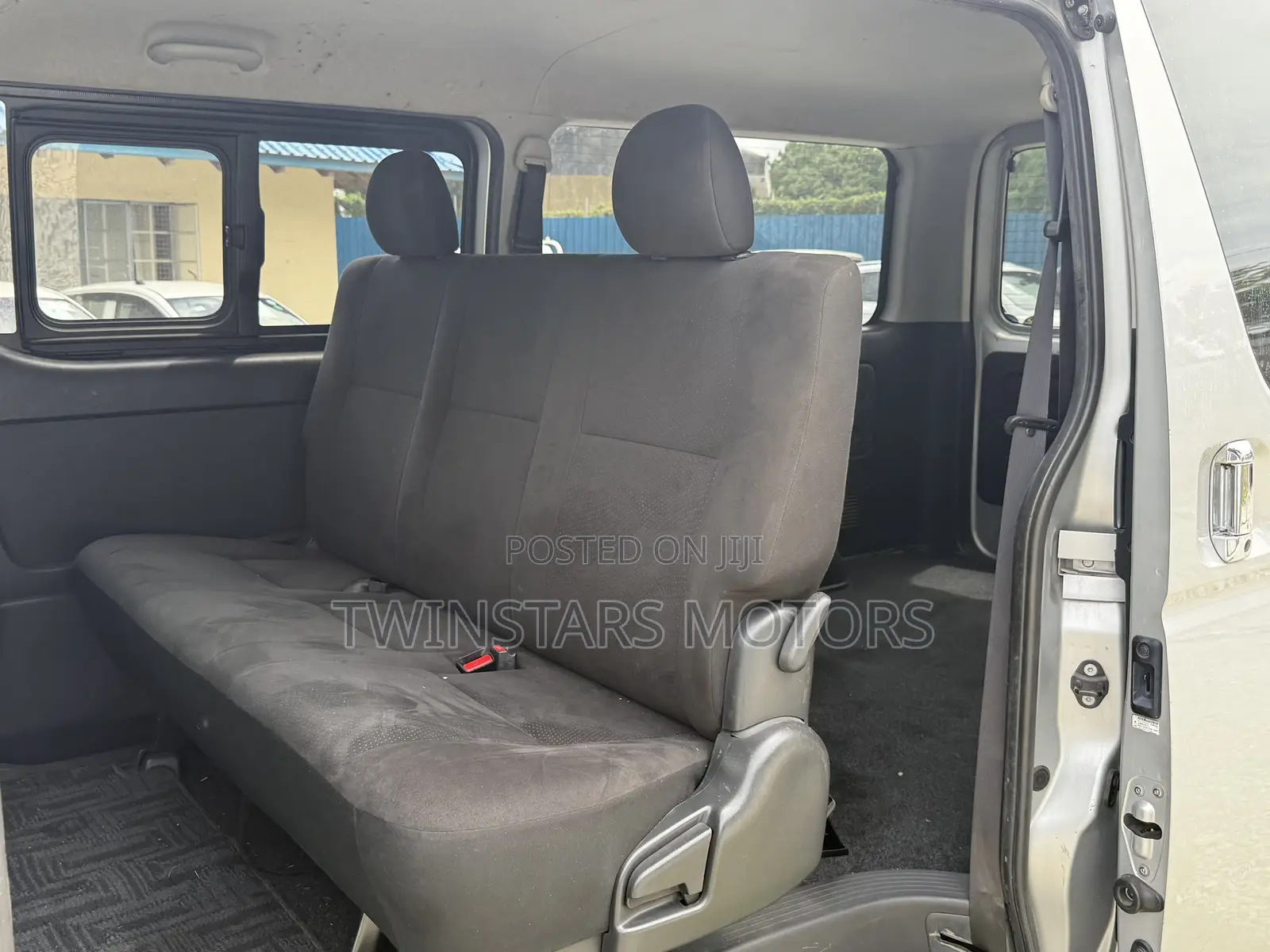Toyota HiAce 2019 Silver