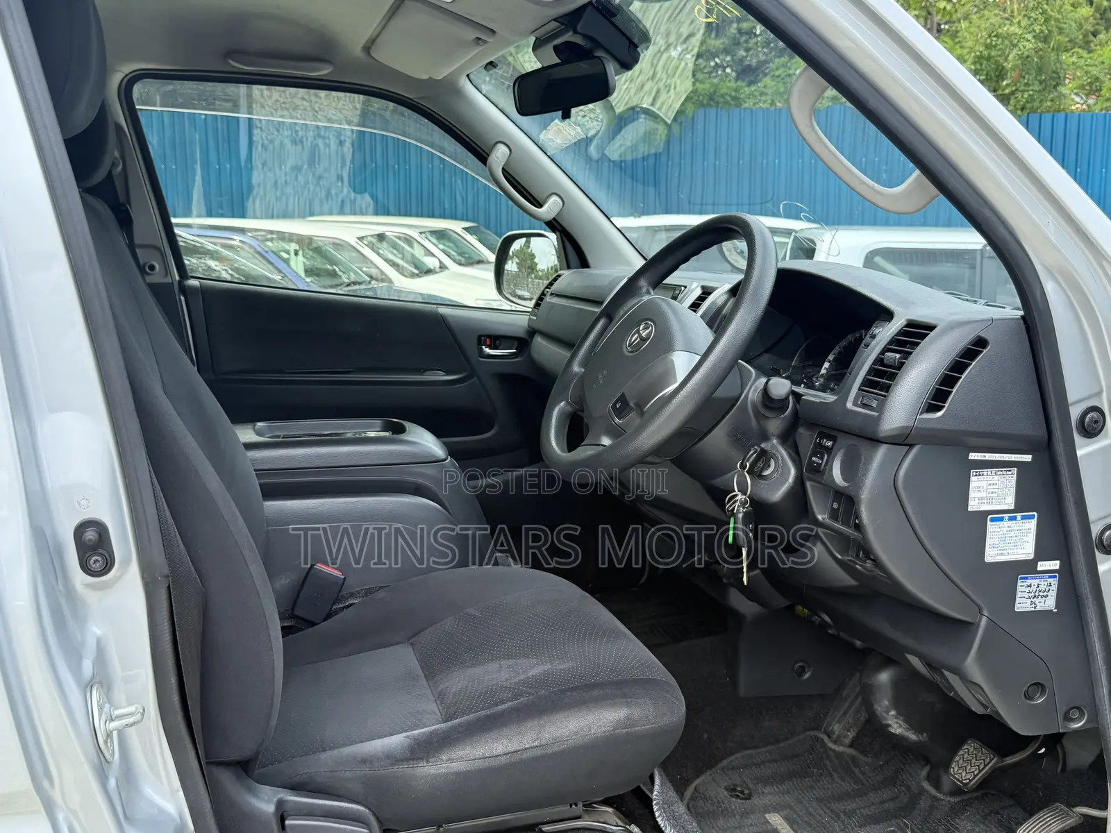 Toyota HiAce 2019 Silver