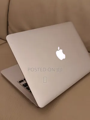 New Laptop Apple MacBook Pro 8GB Intel Core i5 SSD 256GB