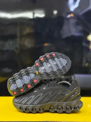 Nike Airmax Dn8 “ Tripple Sole