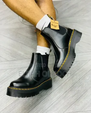 Authentic Dr Martens Boots Size 40__45