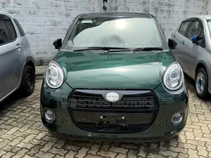 Toyota Passo 1.0 FWD 2019 Green