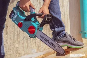 Total 12" Battery Powered Chainsaw