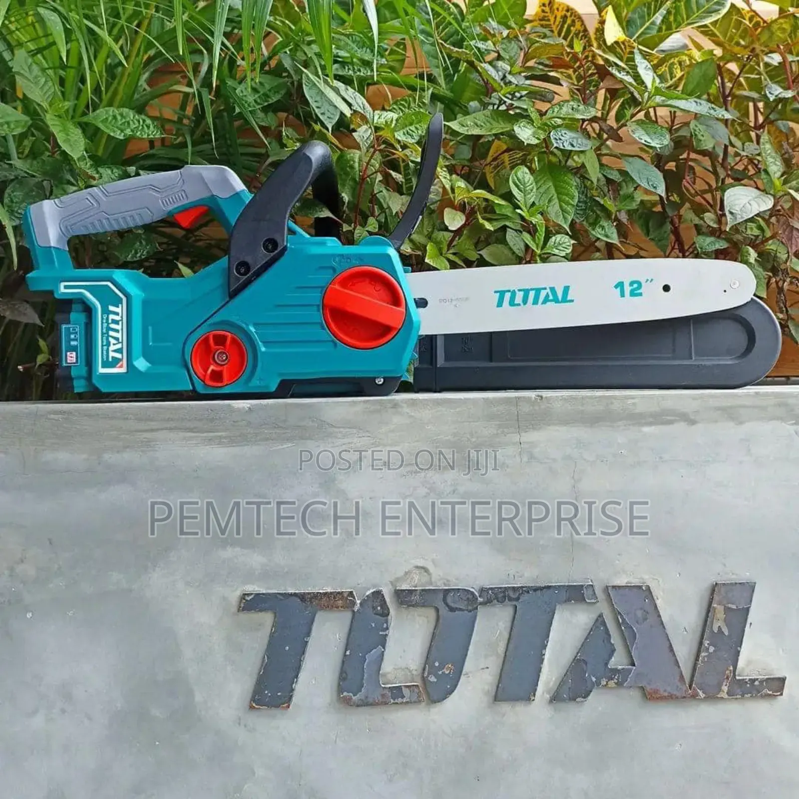 Total 12" Battery Powered Chainsaw