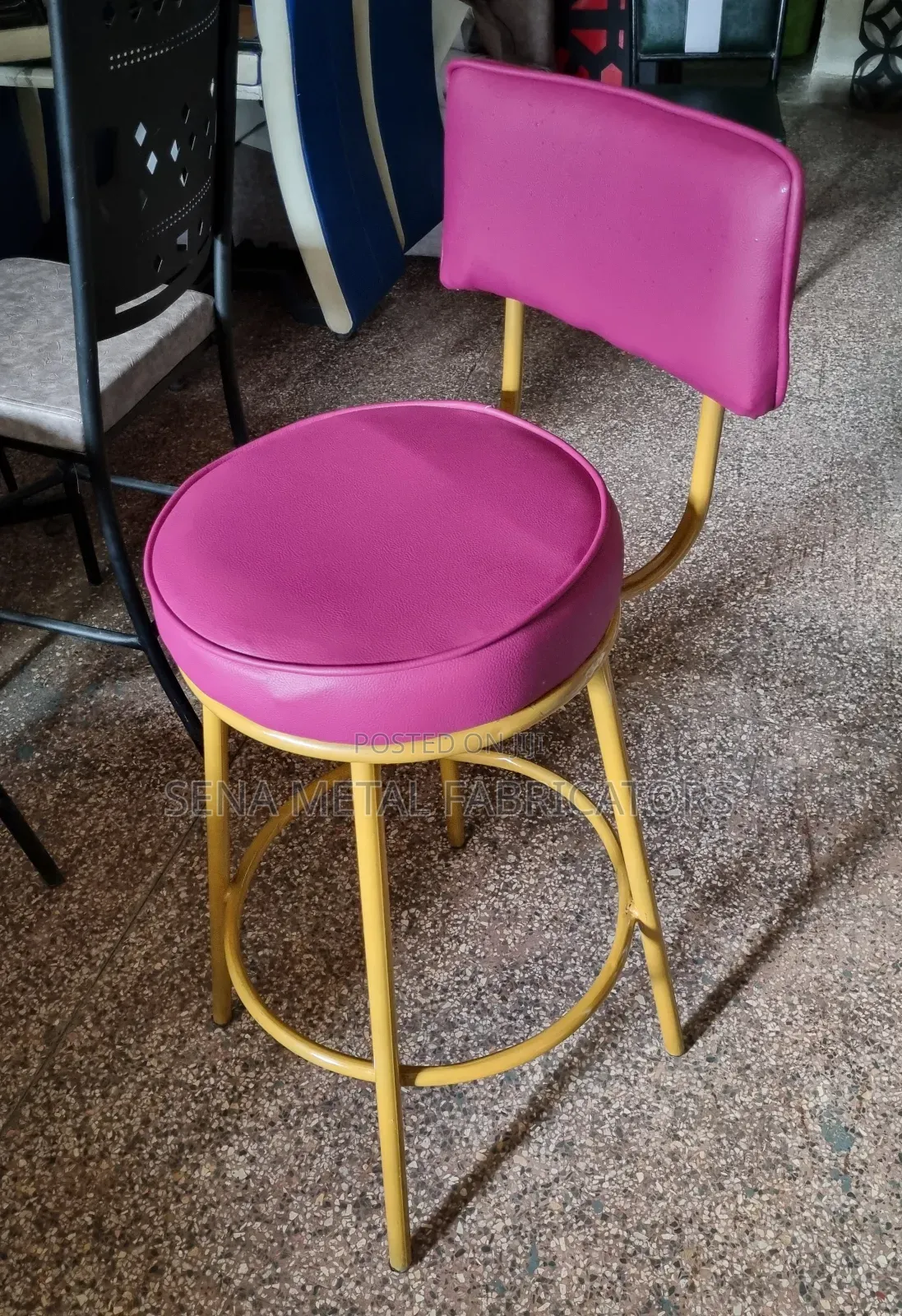 Modern Armless Kitchen Counter Stools.
