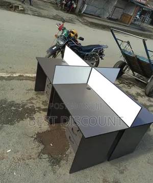 Four Way Workstation