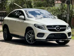 Mercedes-Benz GLE-Class GLE 350d 4MATIC 2018 White