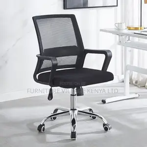 Office Chair:Office Mesh Task Chair With Mobility Wheels