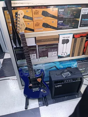 Fender Solo Guitar Plus Tg 25 Guitar Combo And Guitar Stand