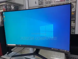 Samsung 32′′ Curved Monitor With 1000r Curvature