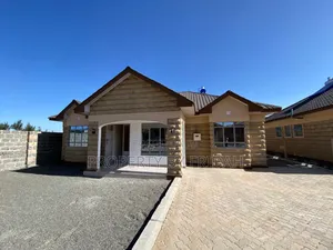 3bdrm Bungalow in Kitengela for sale