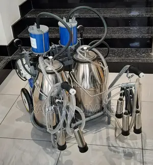 Double Bucket Portable Milking Machine