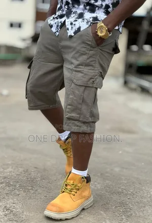 Jungle-Green Men Cargo Shorts