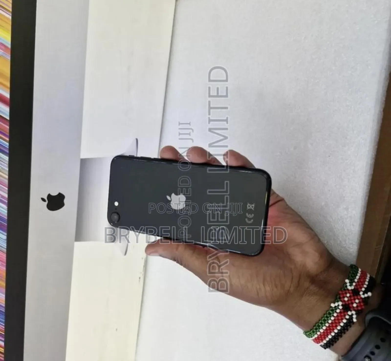 Apple iPhone SE 64 GB Black