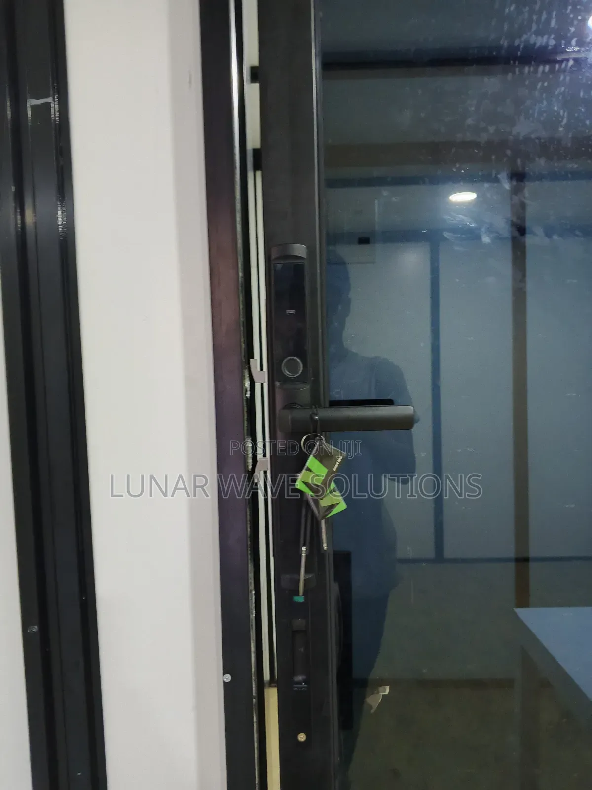 Aluminium Frame Smart Locks Tuya(Inclusive Installation)