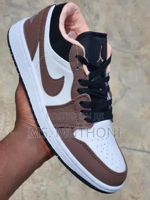 Air Jordan 1 Low "Mocha 40-45