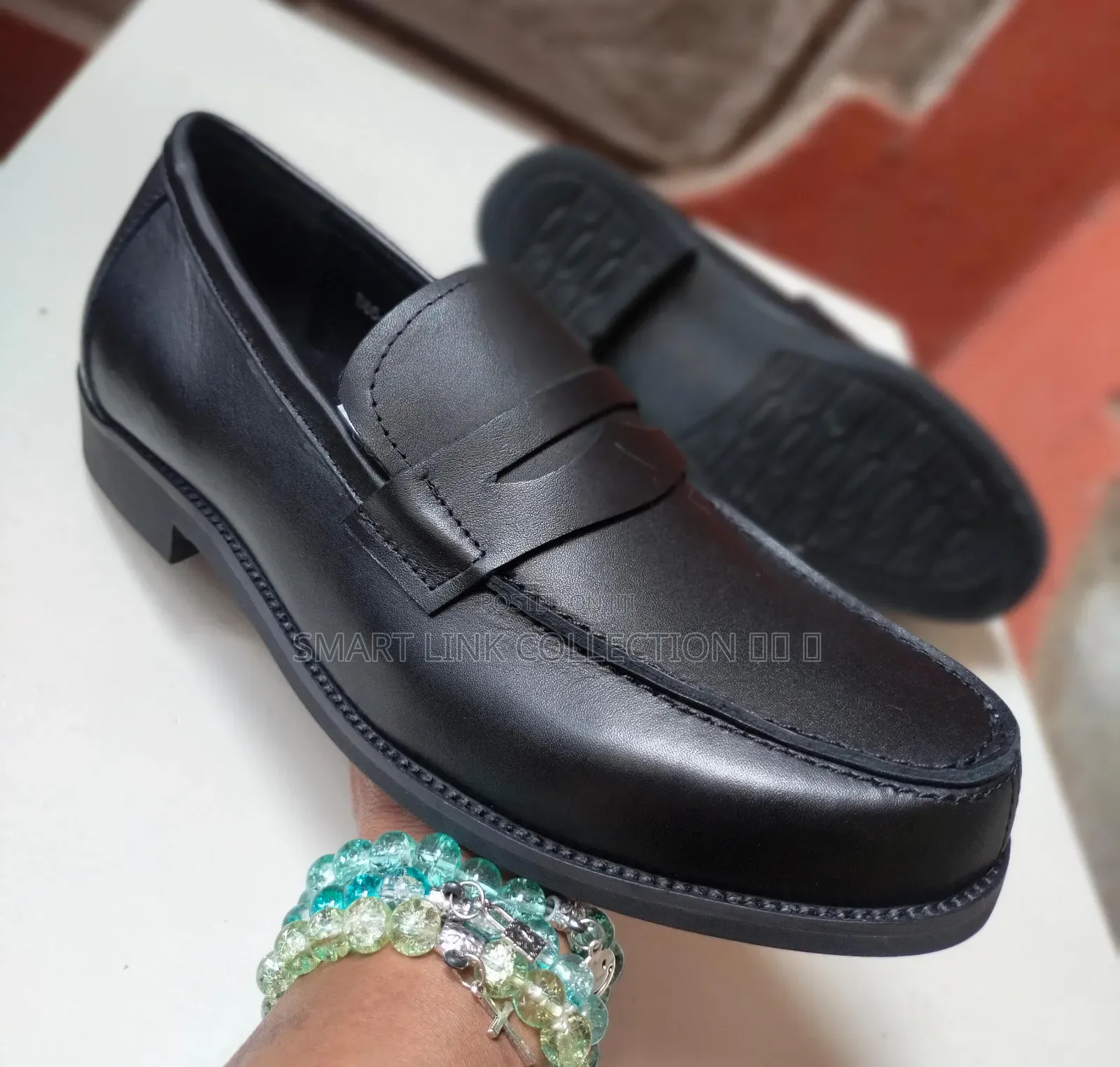 *Clarks Officials Leather*
