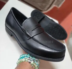 *Clarks Officials Leather*