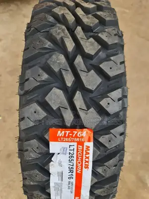 265 /75 R16 Maxxis (764)Mud Terrrain.
