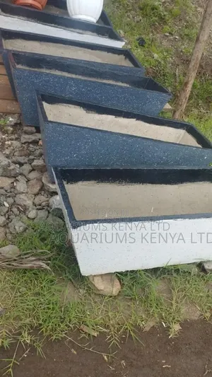3ft Troughs Flowerpots, Concrete