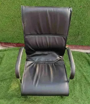 Office Chair: Mid-Back Business Conference Room Seat