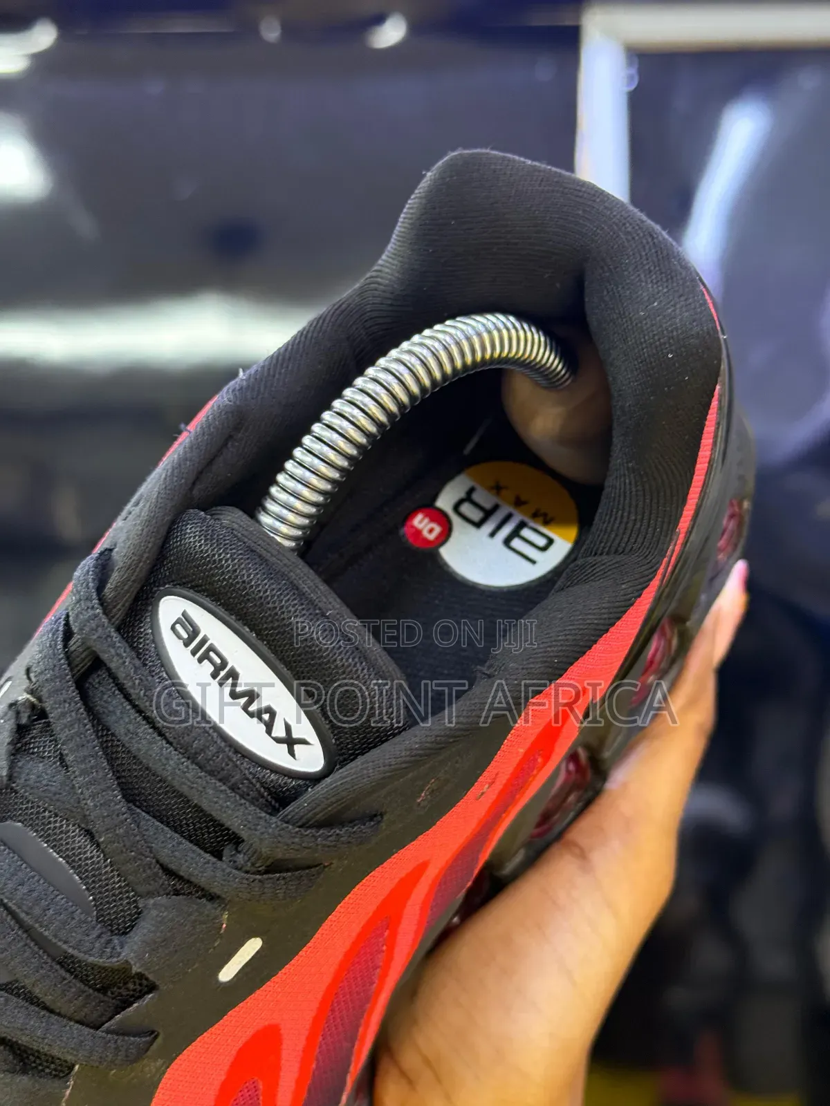 Nike Airmax Dn8 “Bred” Unisex Sneakers