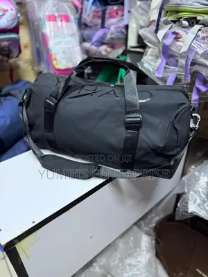 Quality Duffle Gym Amazing Material at 1200 Only