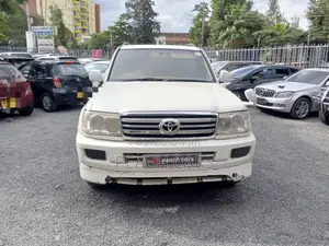 Toyota Land Cruiser 1998 White