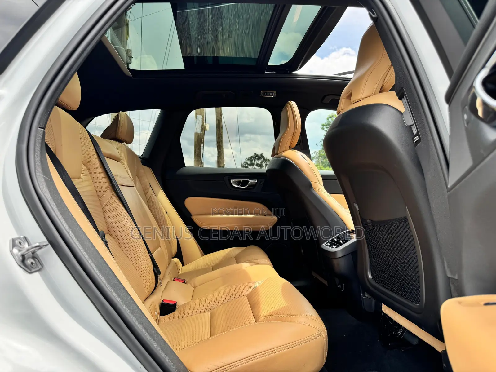 Volvo XC60 2018 White