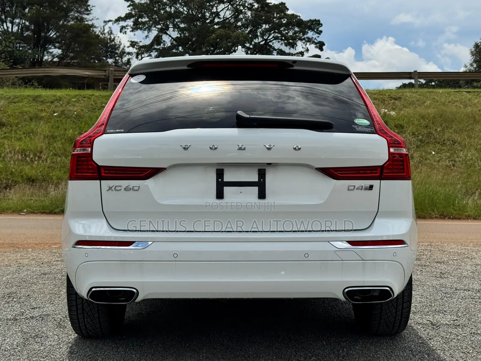 Volvo XC60 2018 White