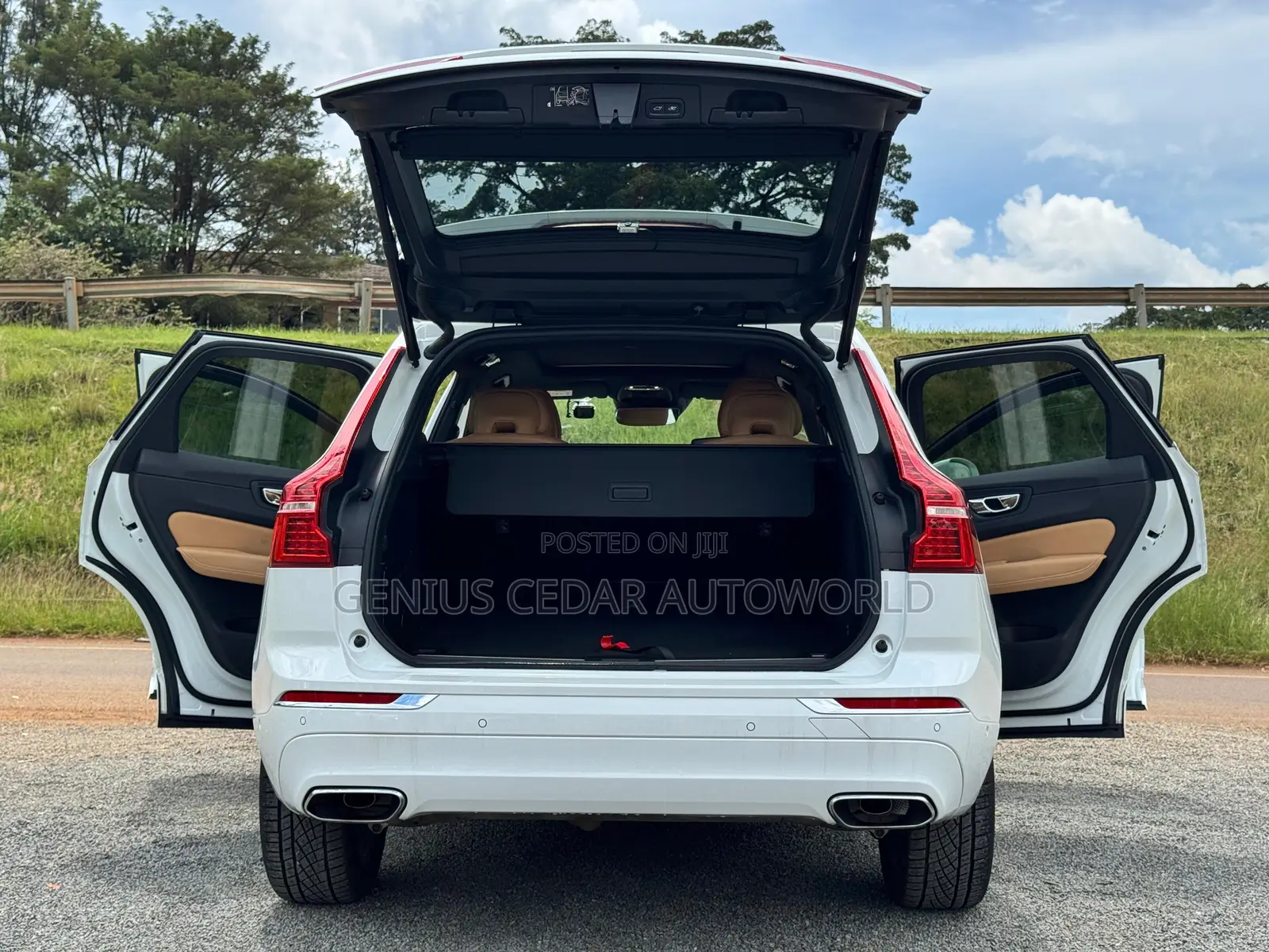 Volvo XC60 2018 White