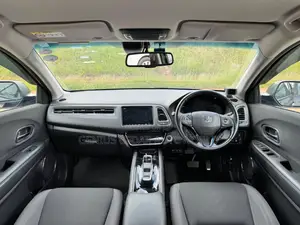 Honda Vezel 2018 Black