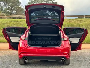 Mazda Axela 2018 Red