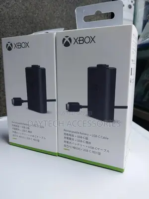 Xbox Rechargeable Battery + Usb-C Cable Series X Series S