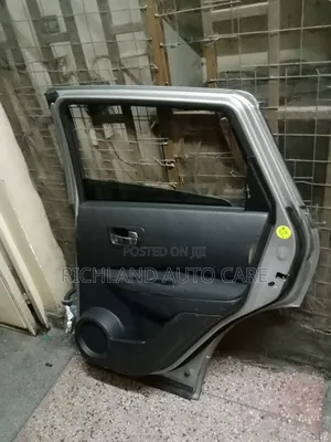 Nissan Dualis Rear Door
