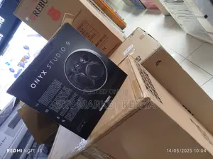 Onyx Studio 9