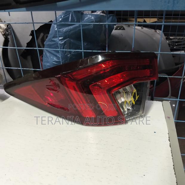 Lexus Nx300 Tailight - main view