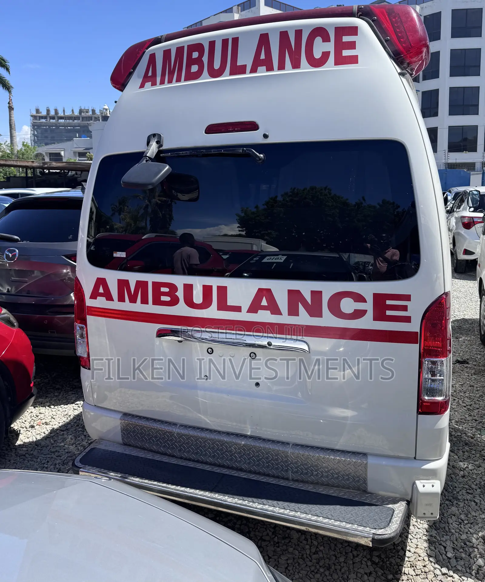 Toyota Grand HiAce 2019 White