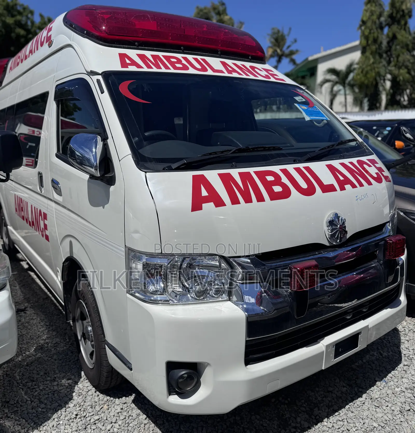 Toyota Grand HiAce 2019 White
