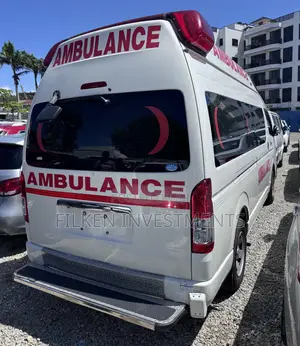 Toyota Grand HiAce 2019 White