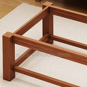 Office Table:Classy Mahogany Coffee Table for Executives