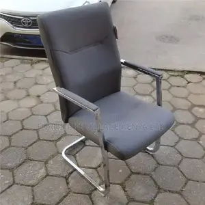 Office Chairs: Executive Ergonomic Seating in Leather