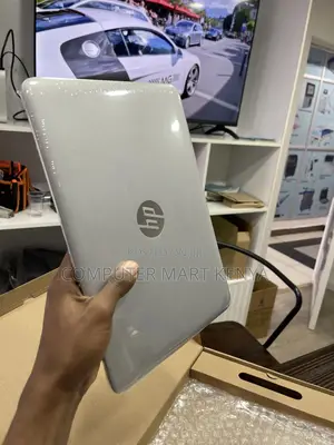New Laptop HP EliteBook 820 G3 8GB Intel Core I5 SSD 256GB