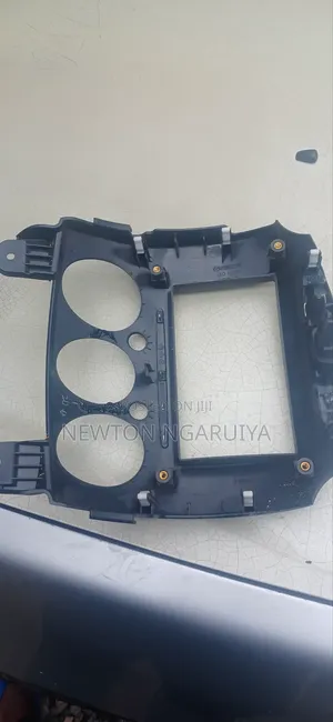 Mazda Demio Console