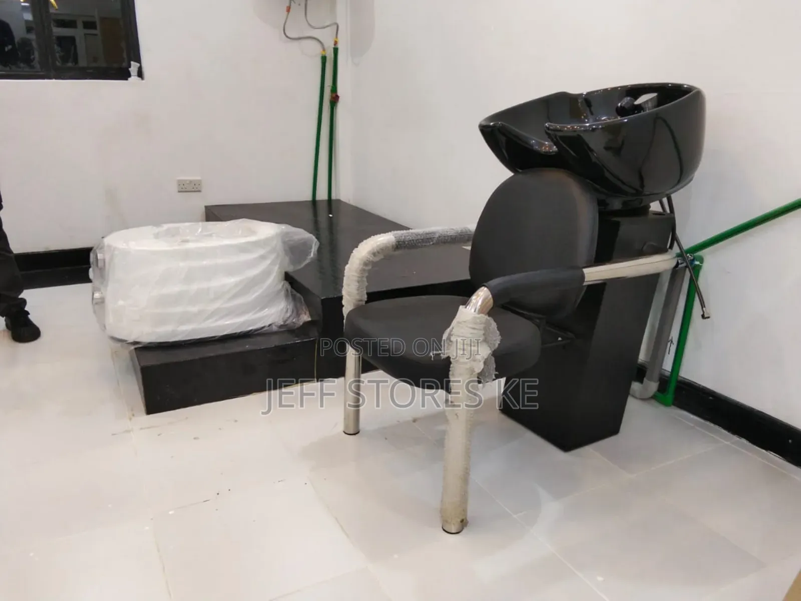 Medium Sized Barber,Salon Sink