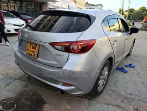 Mazda Axela 2017 Silver