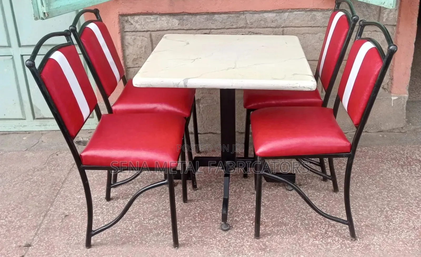 Dining Set That Brightens Your Restaurant