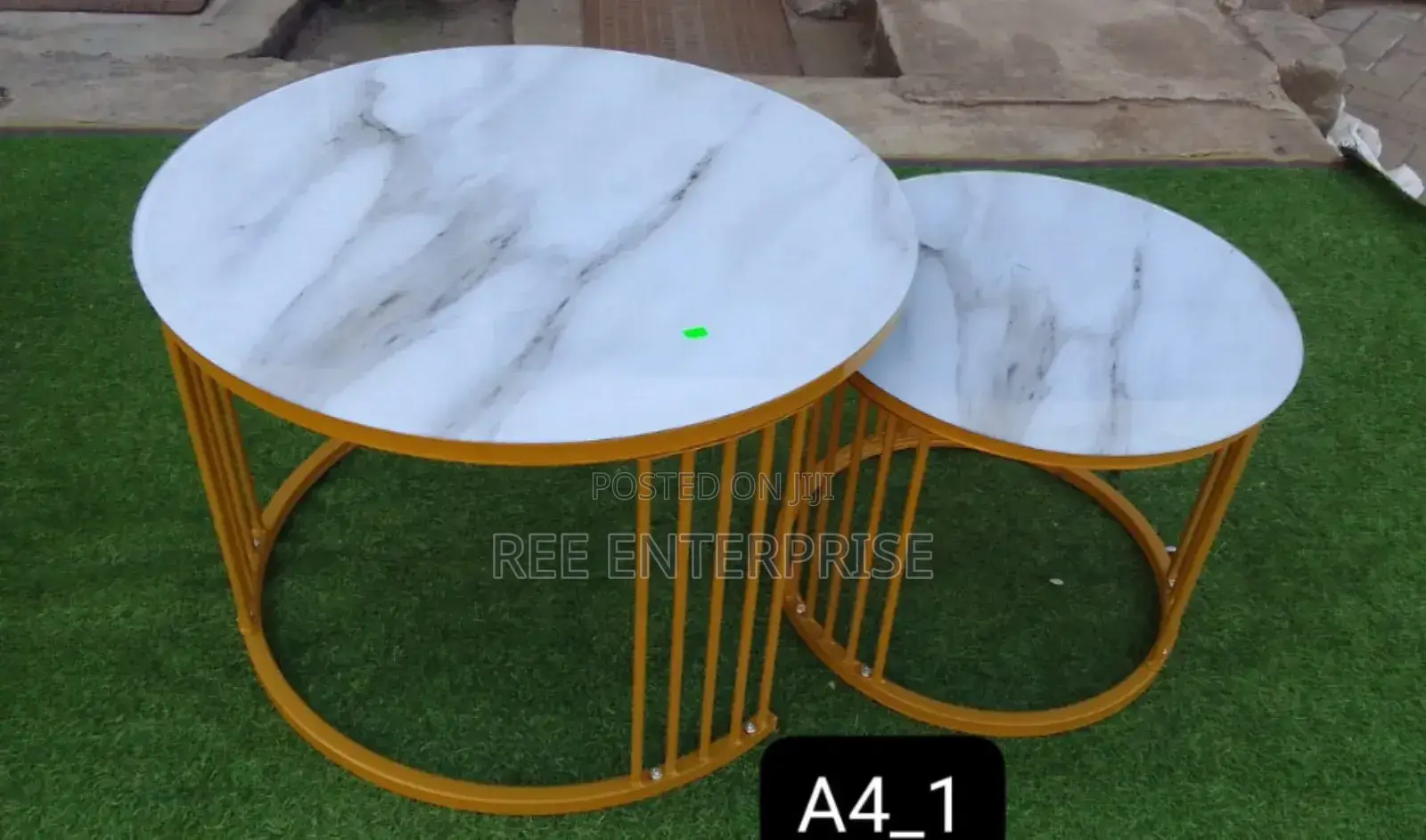 Modern Marble Nesting Table