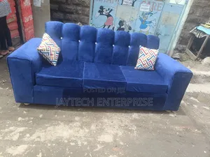 3 Seater Sofa With Throw Pillows